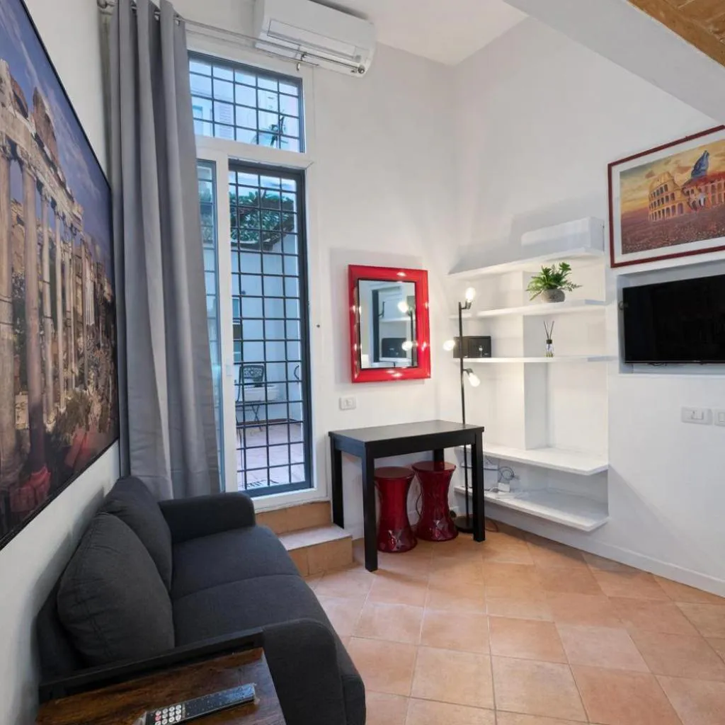 Photograph of Frangipane Colosseum Home