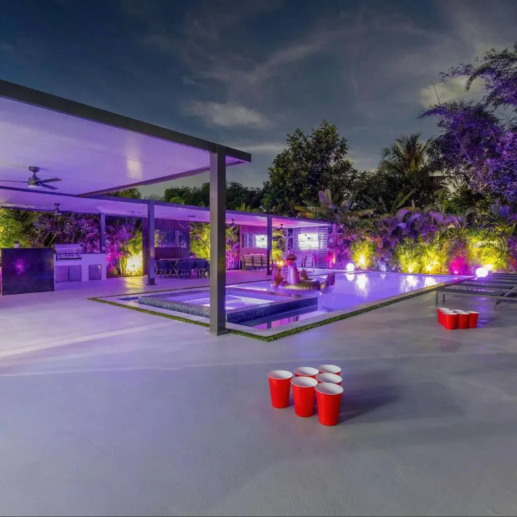 Photograph of Luxury Villa Solara w Heated Pool Hot Tub BBQ
