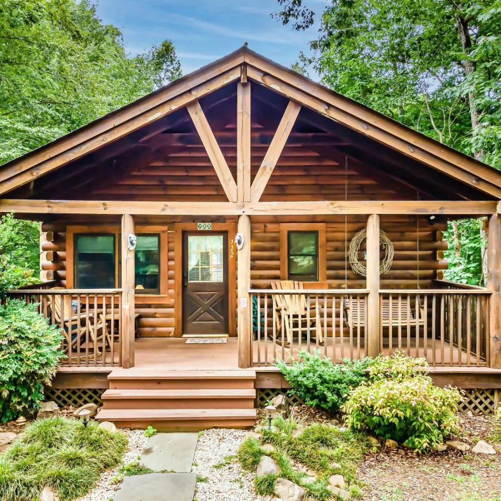 Photograph of Hawkeye Lodge