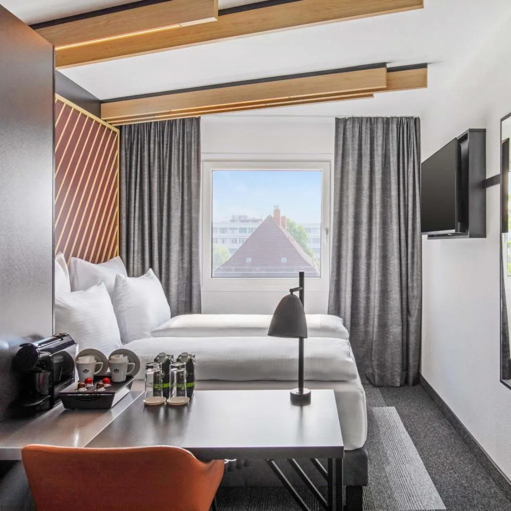 Photograph of B&B Hotel Hamburg-Airport