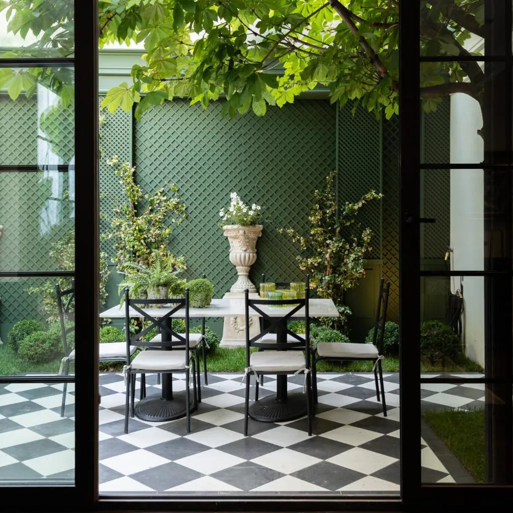 Photograph of Le Jardin D' Alice