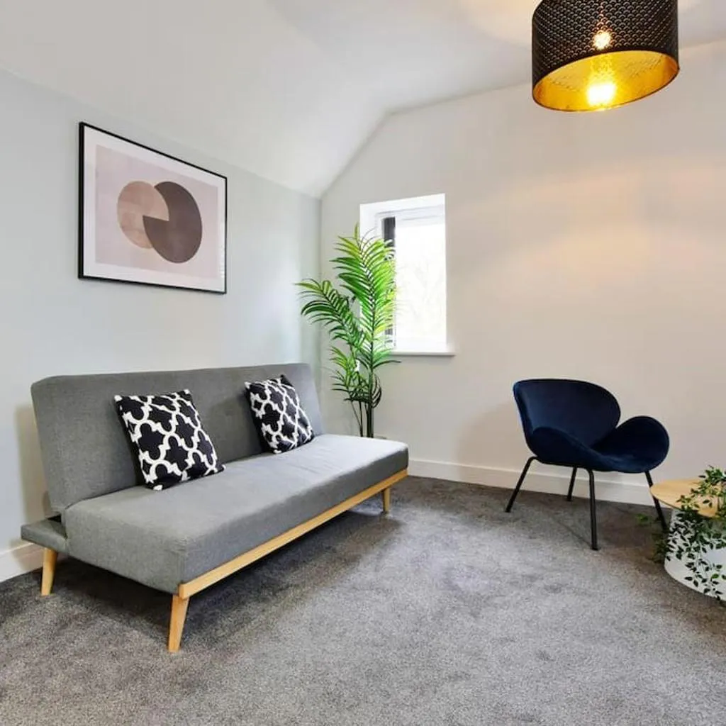 Photograph of FREE PARKING - 1 BR Salford Royal sleeps 4
