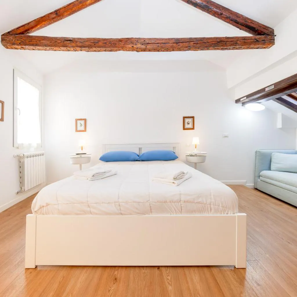 Photograph of Historic Apartment - Venice City Centre