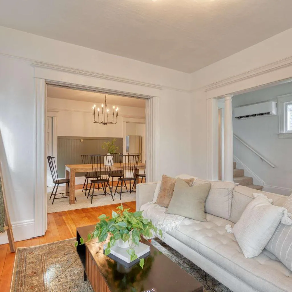Photograph of Historic Craftsman - Fast WiFi - 2BR - King Bed