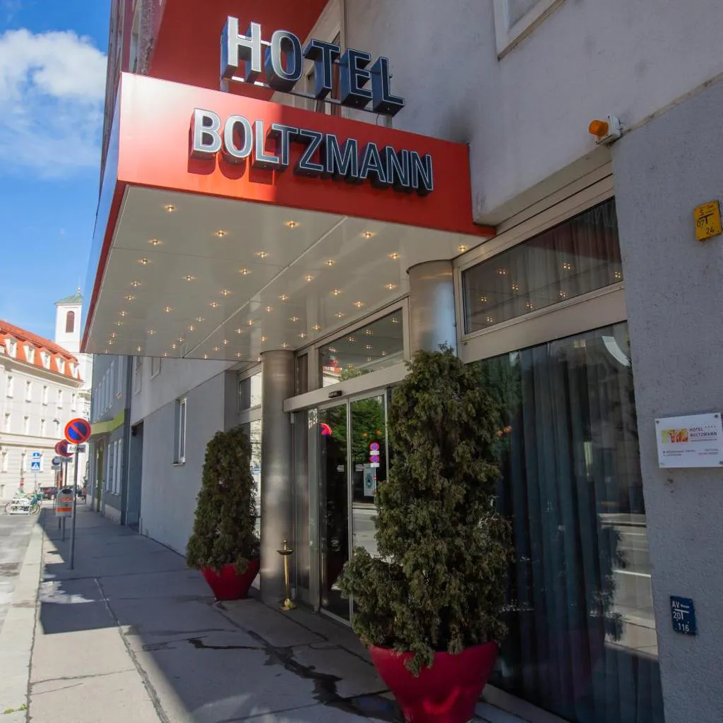 Photograph of Hotel Boltzmann